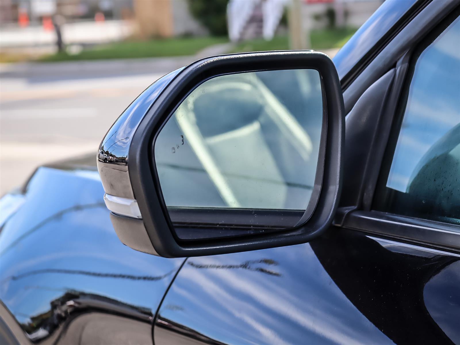used 2022 Ford Explorer car