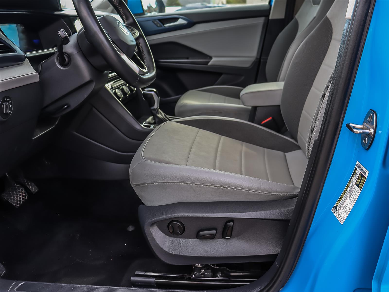 used 2024 Volkswagen Taos car