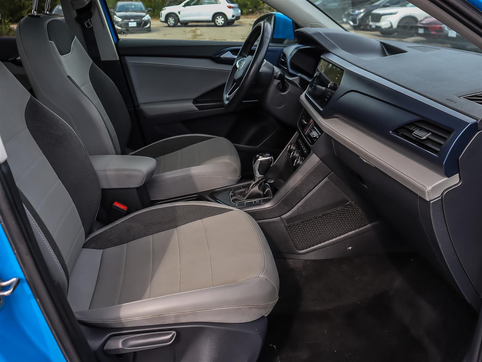 used 2024 Volkswagen Taos car
