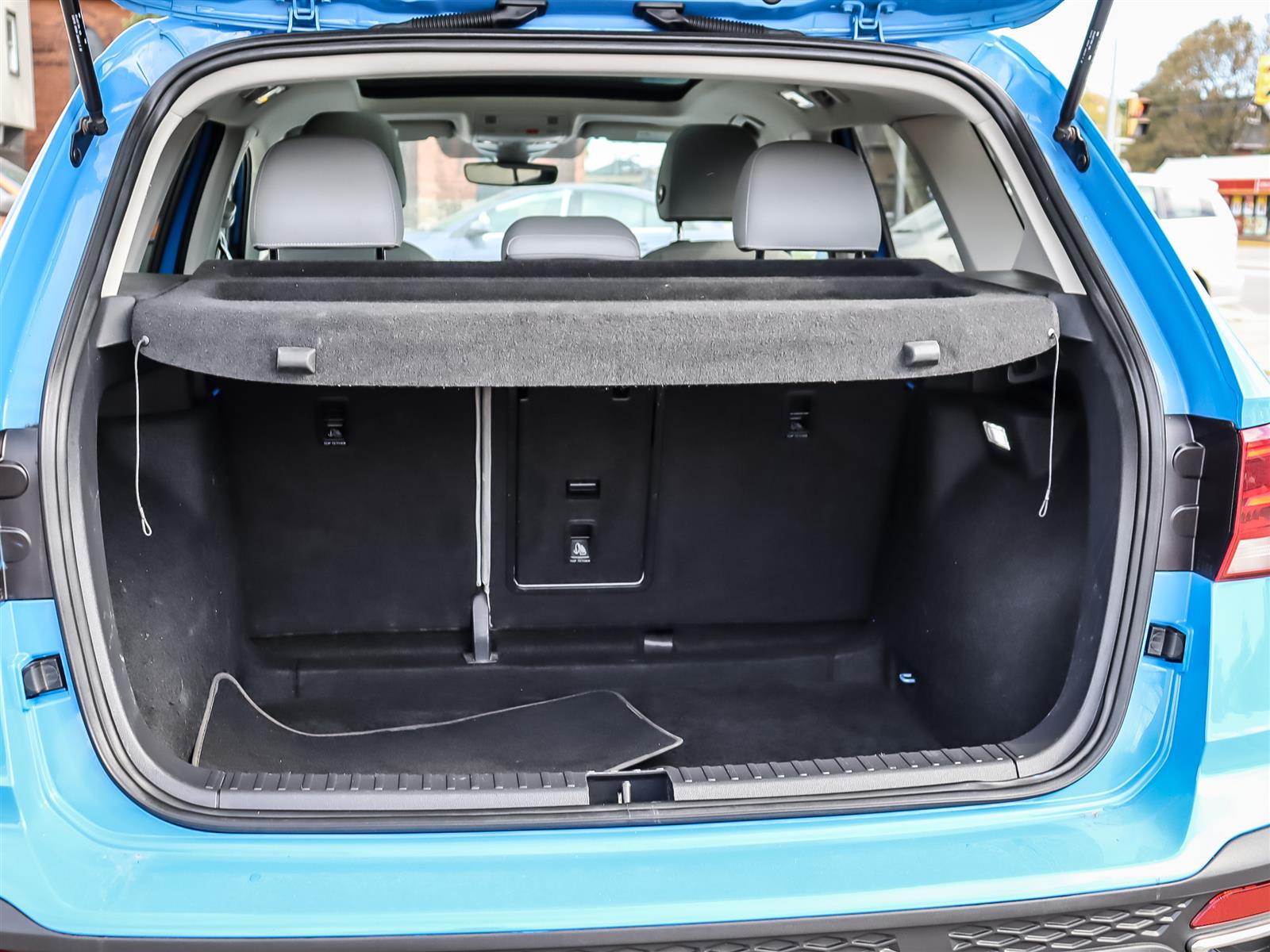 used 2024 Volkswagen Taos car