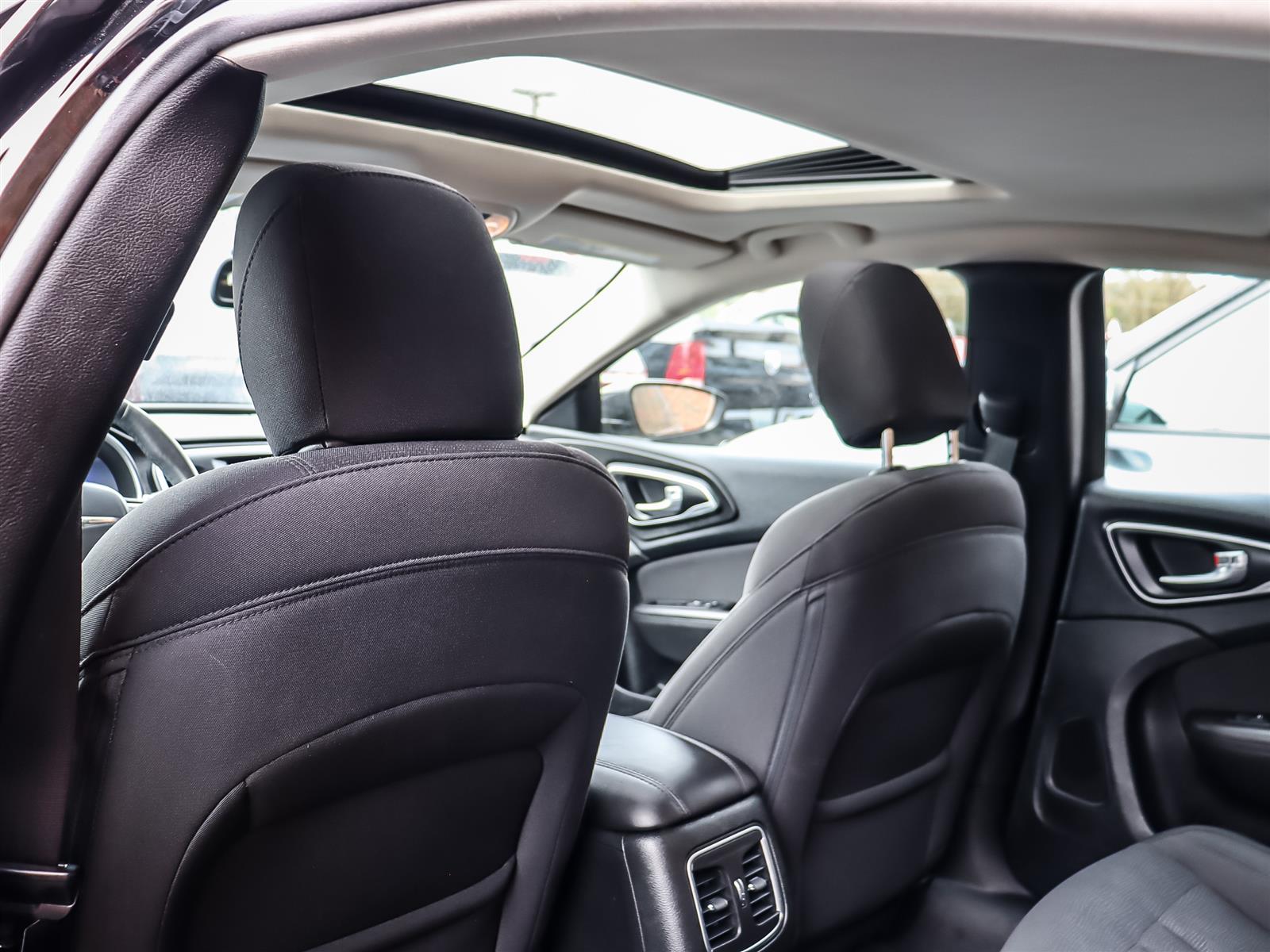 used 2015 Chrysler 200 car