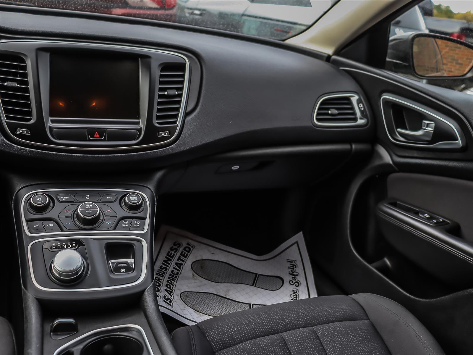 used 2015 Chrysler 200 car