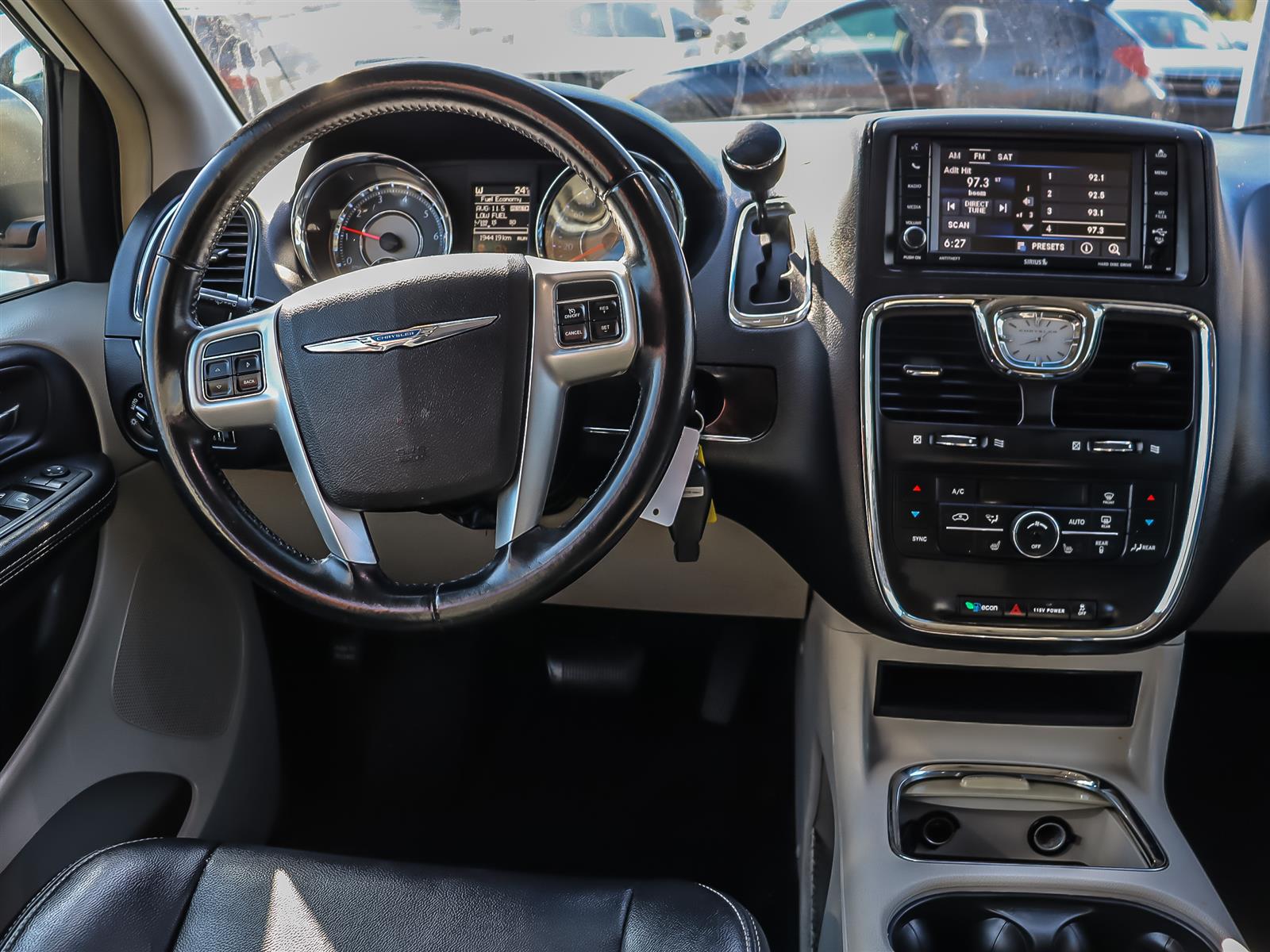 used 2014 Chrysler Town and Country car