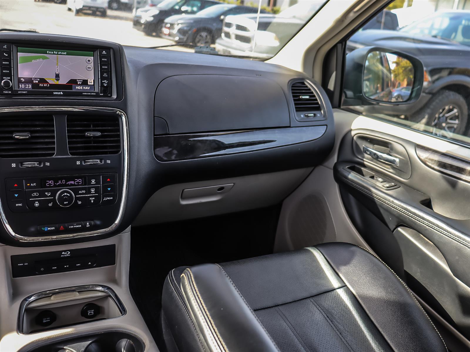 used 2016 Dodge Grand Caravan car