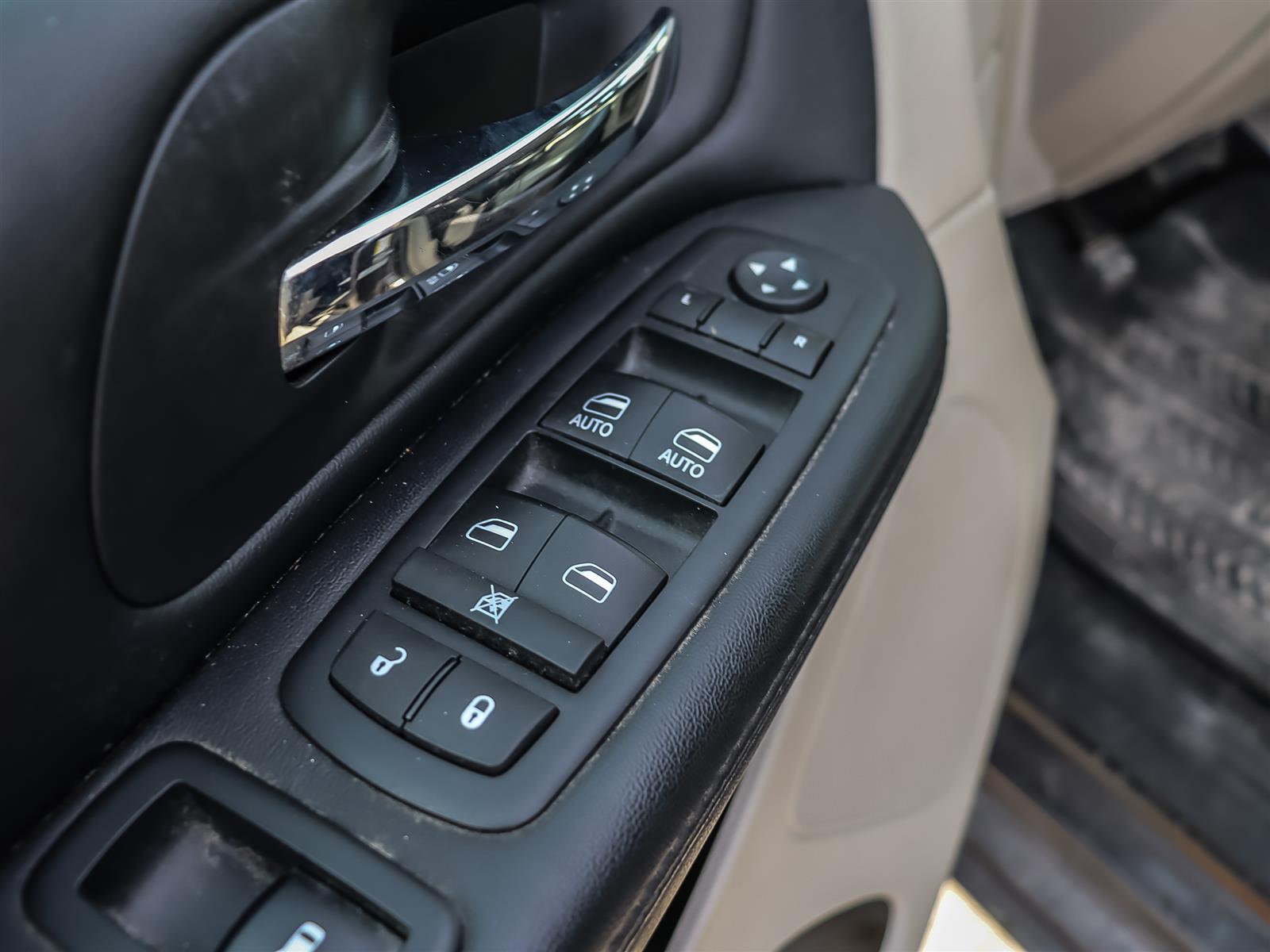 used 2016 Dodge Grand Caravan car