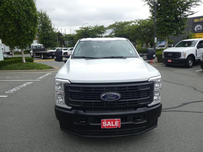 2025 Ford F-350 Super Duty XL Crew Cab LB 4WD