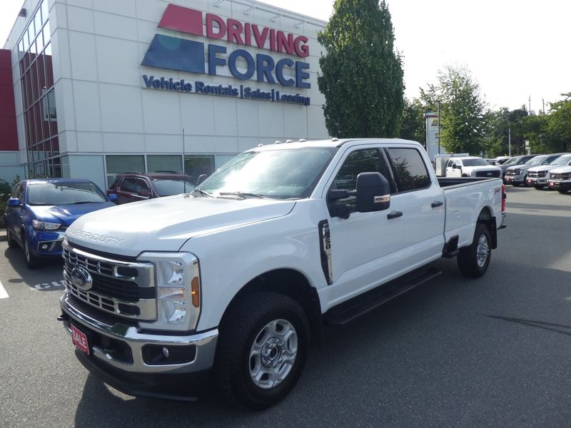 White 2025 Ford F-350 Super Duty Pickup Truck Four-Wheel Drive
