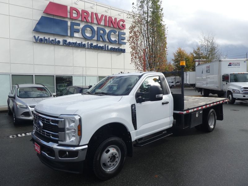 White 2024 Ford F-350 Super Duty Chassis Pickup Truck Four-Wheel Drive Automatic
