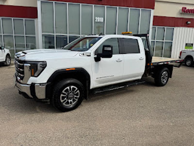 2024 GMC Sierra 3500HD SLE Crew Cab 4WD