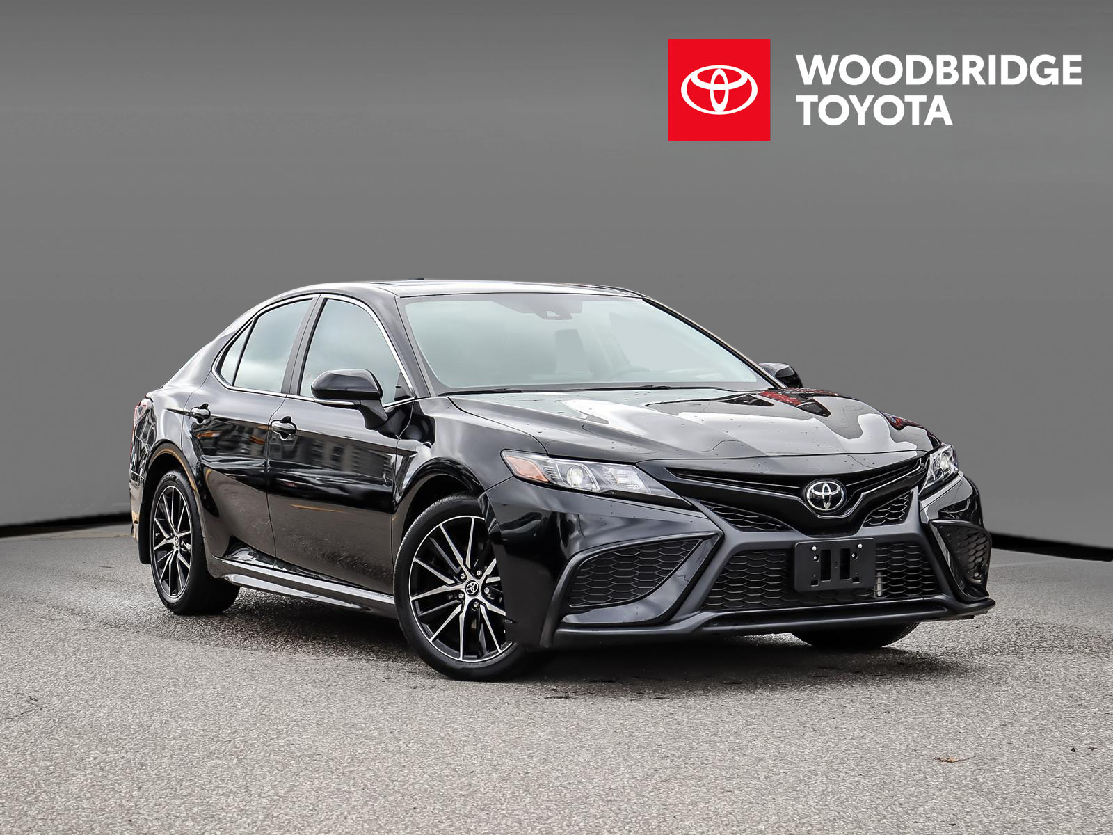 2023 Toyota Camry SE - Main View