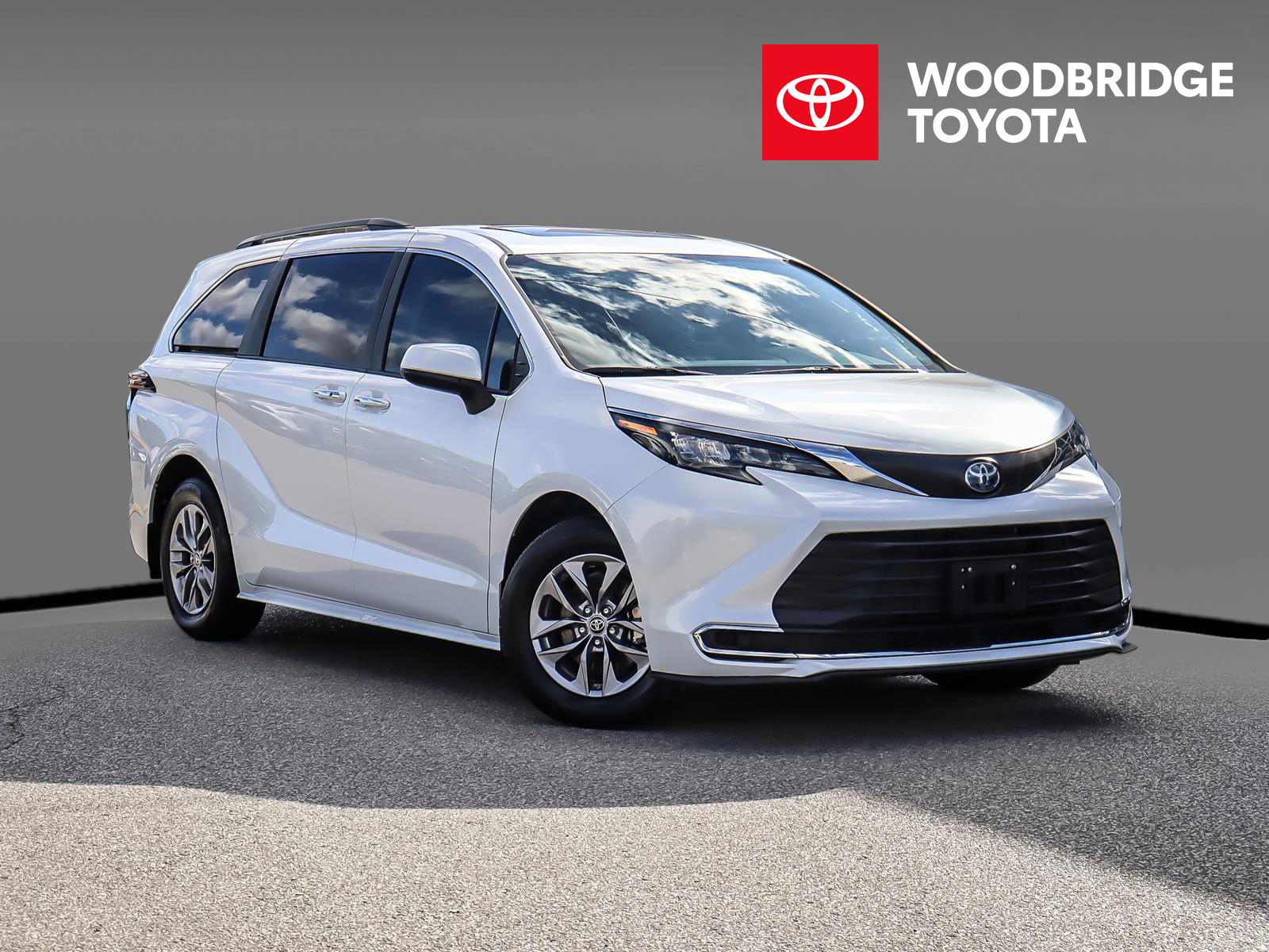 2024 Toyota Sienna - Main View