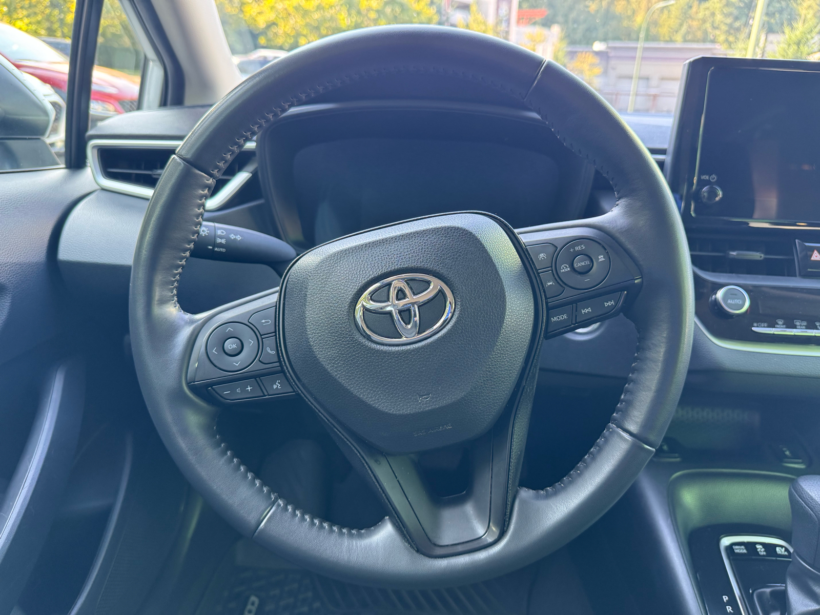 2023 Toyota Corolla LE AWD - Thumbnail 13