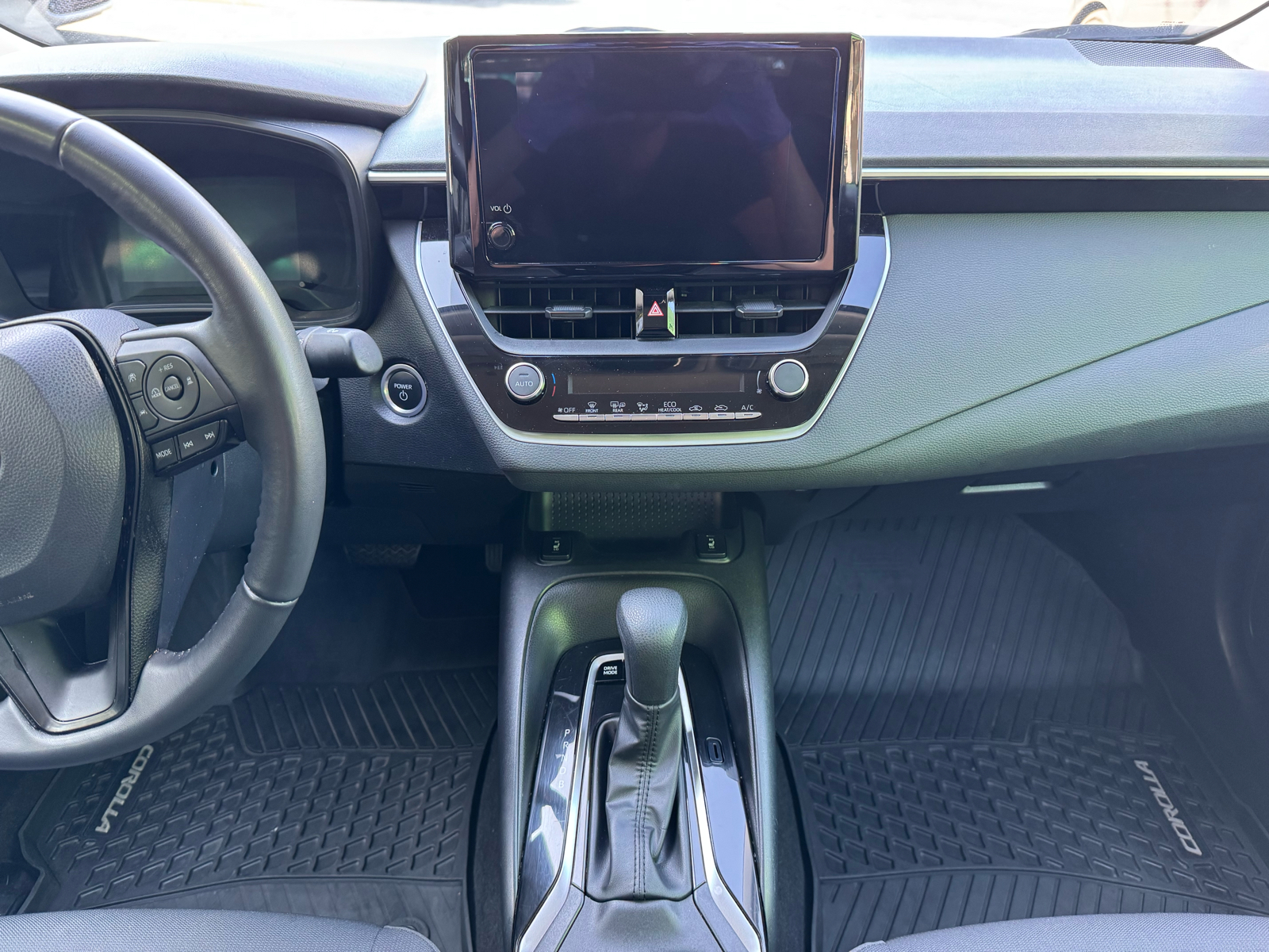 2023 Toyota Corolla LE AWD - Thumbnail 14