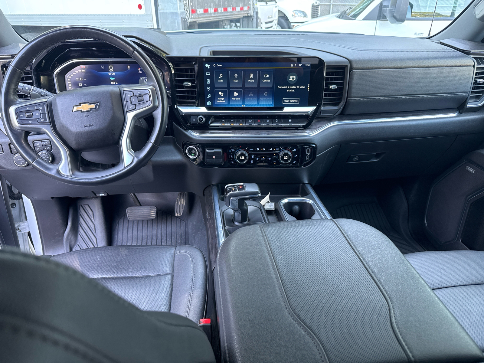 2024 Chevrolet Silverado 1500 LTZ Crew Cab 4WD - Thumbnail 14
