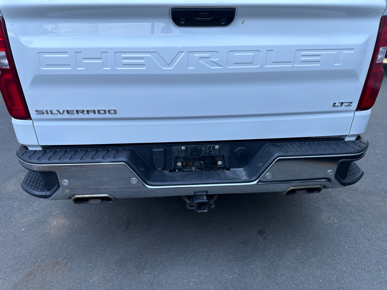 2024 Chevrolet Silverado 1500 LTZ Crew Cab 4WD - Thumbnail 15
