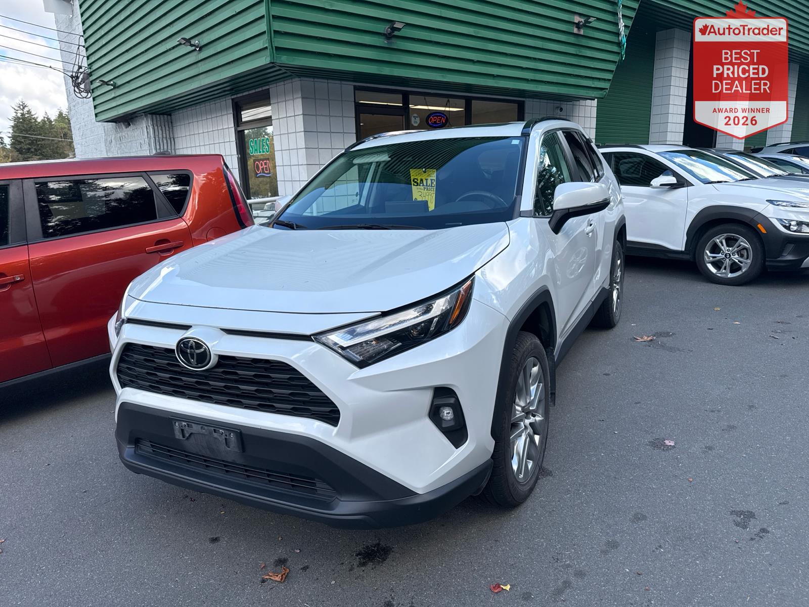 2023 Toyota RAV4 XLE Premium - Main View