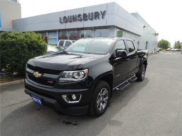 Gray (GRAPHITE MET) 2018 Chevrolet Colorado Pickup Truck Four-Wheel Drive Automatic