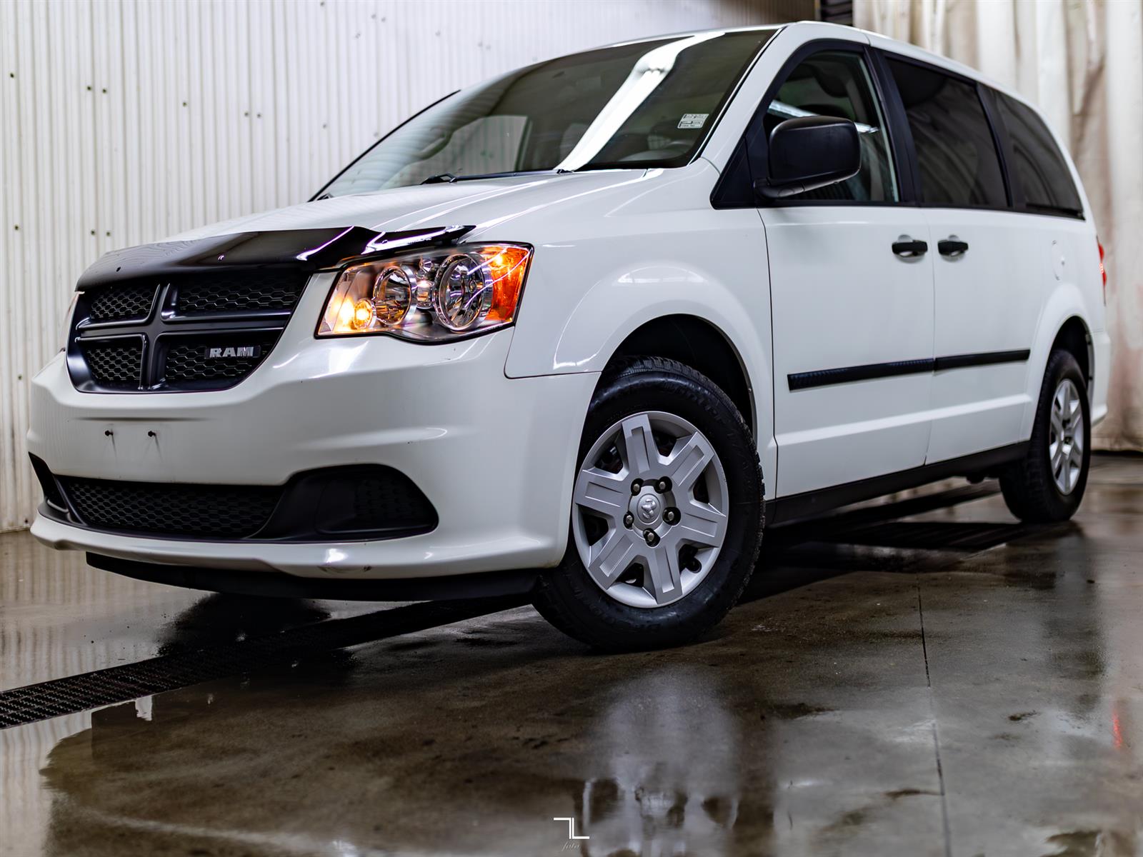 Dodge Ram Van