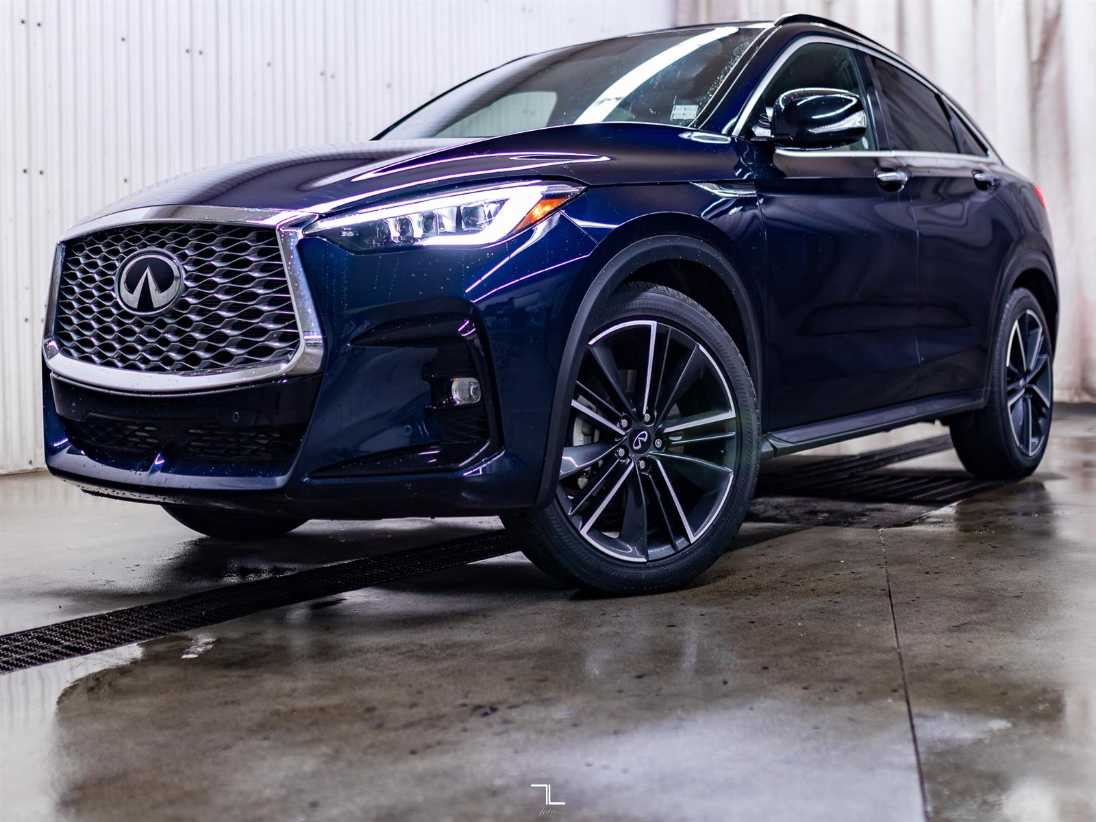 Infiniti QX55