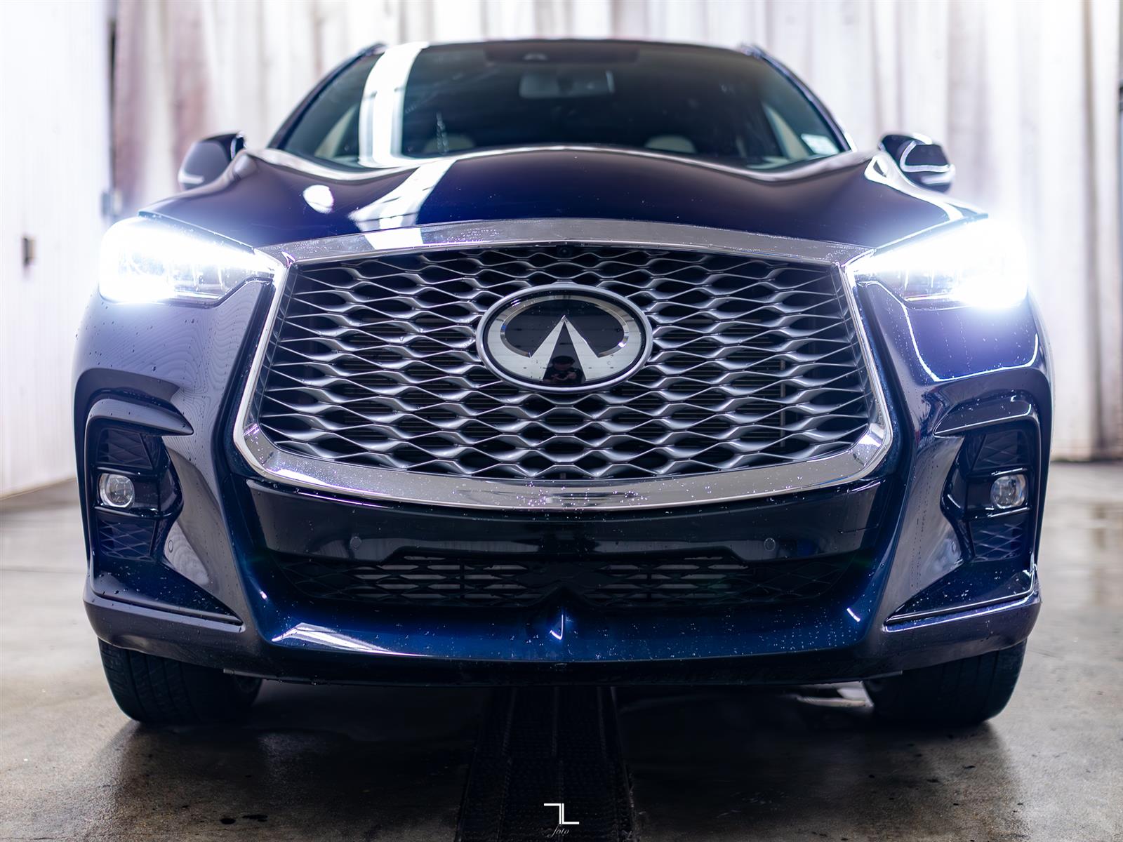 Infiniti QX55