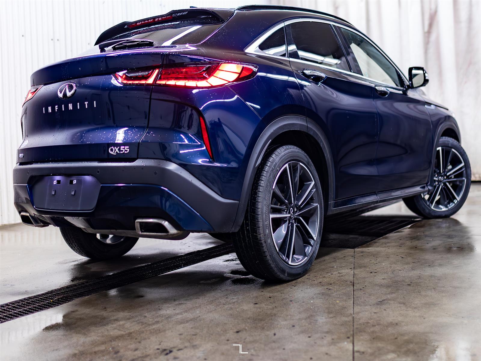 Infiniti QX55