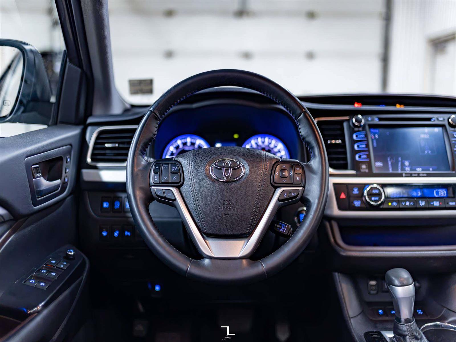 2019 Toyota Highlander AWD Limited Leather Roof Nav BCam - Thumbnail 14