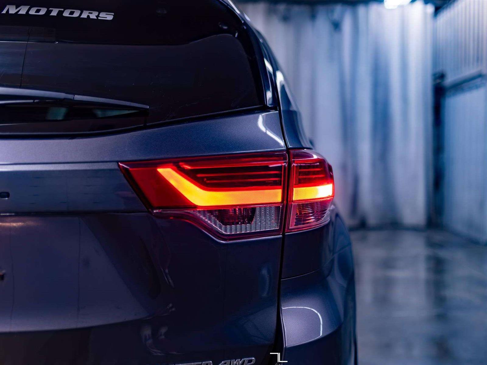2019 Toyota Highlander AWD Limited Leather Roof Nav BCam - Thumbnail 9