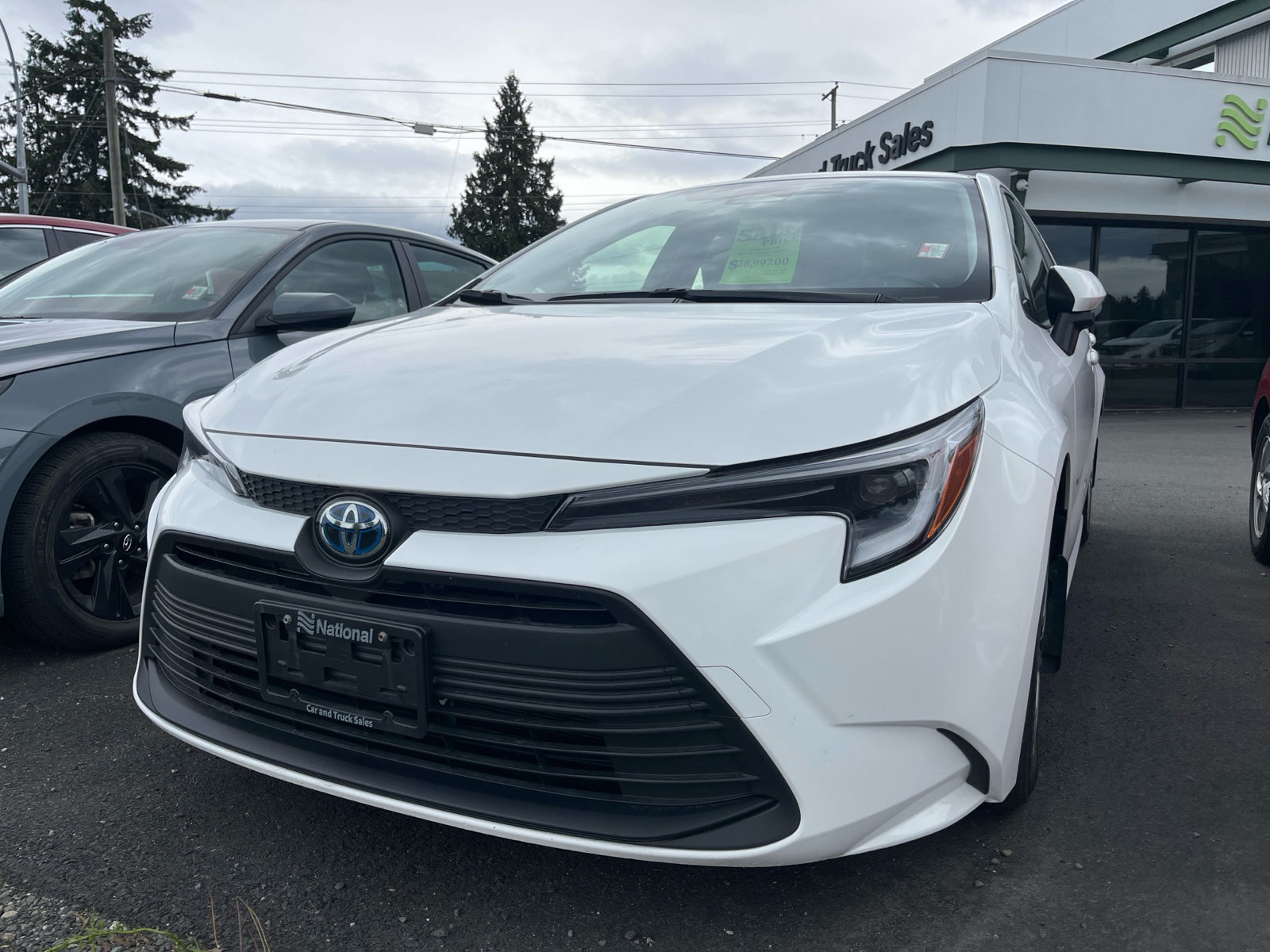 2023 Toyota Corolla Hybrid - Thumbnail 2