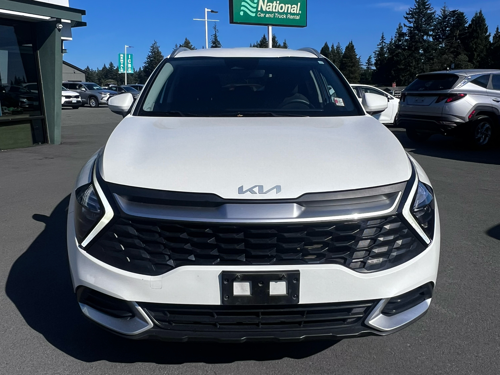 2023 Kia Sportage LX - Thumbnail 3