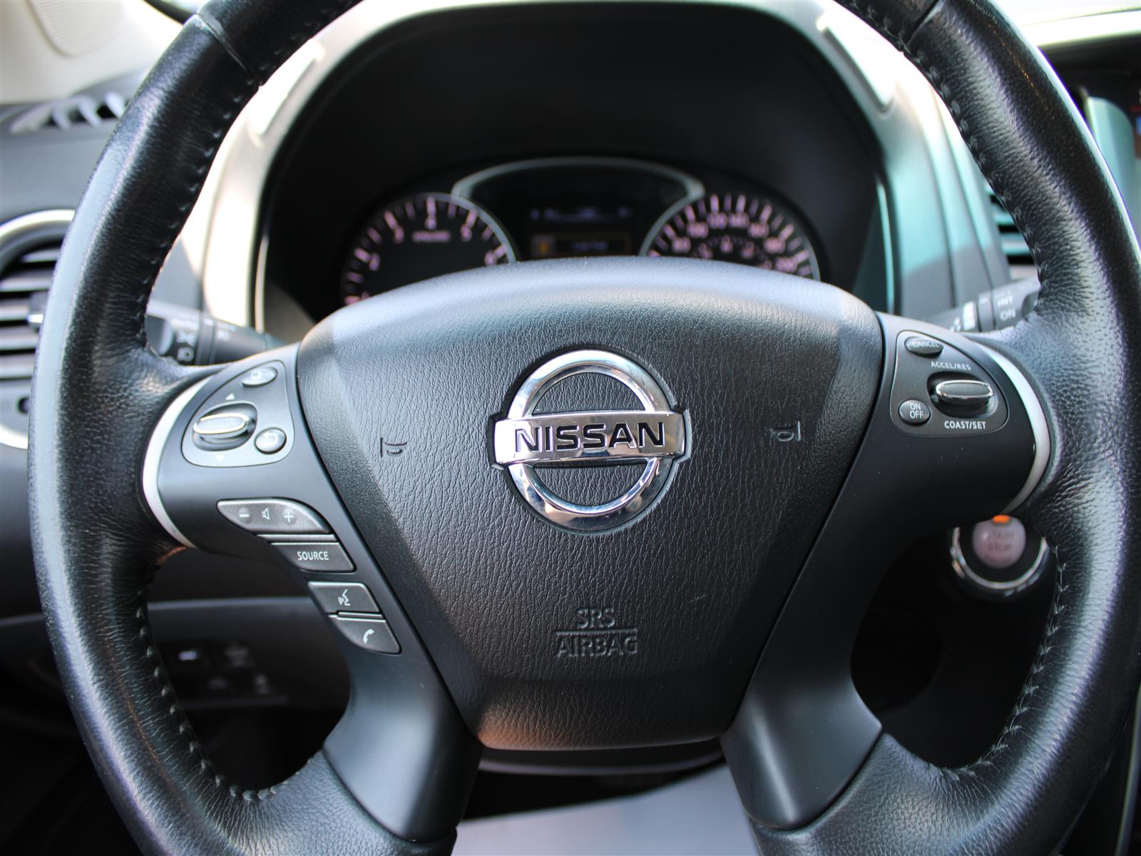 2014 Nissan Pathfinder11
