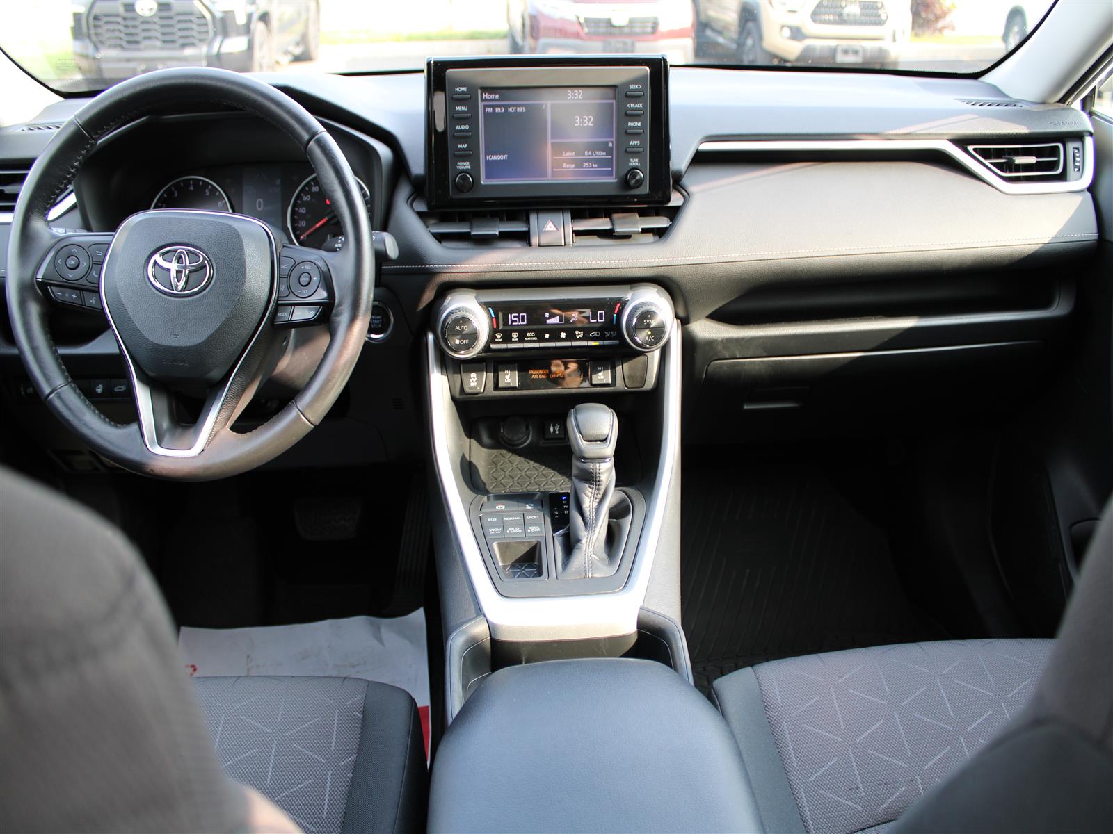 2019 Toyota RAV423