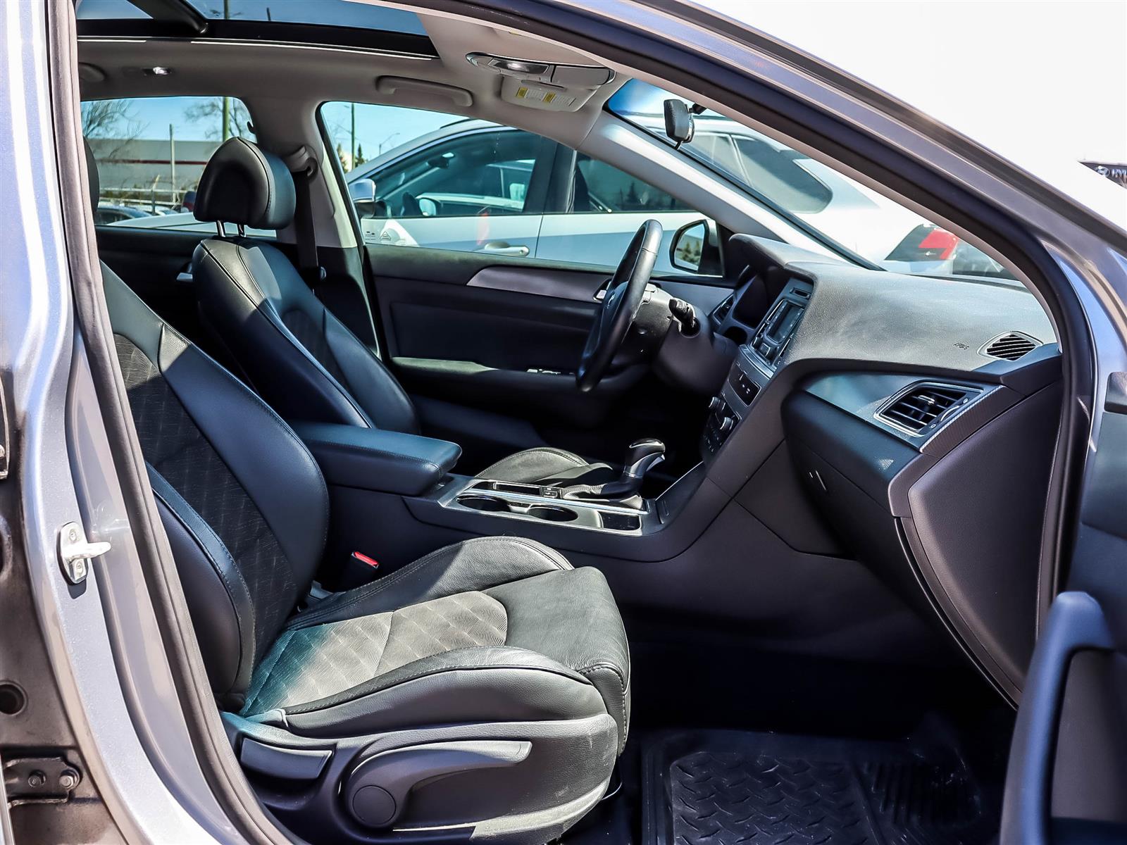 2015 Hyundai Sonata 2.4L SPORT - Thumbnail 12