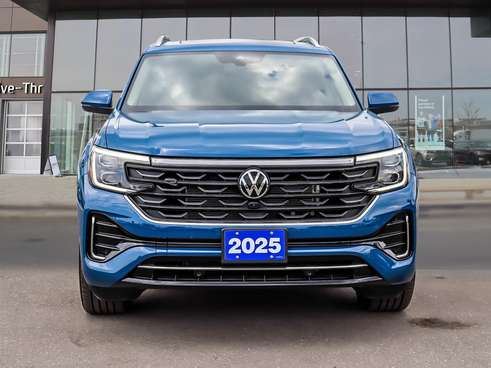 2025 Volkswagen Atlas EXECLINE - Thumbnail 2