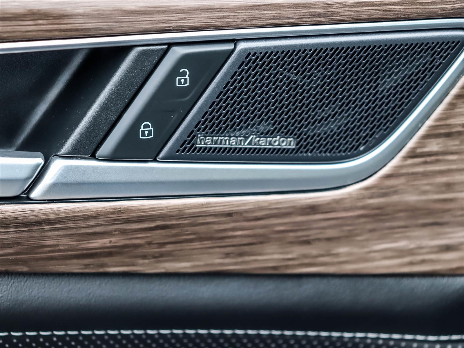 2025 Volkswagen Atlas EXECLINE - Thumbnail 28