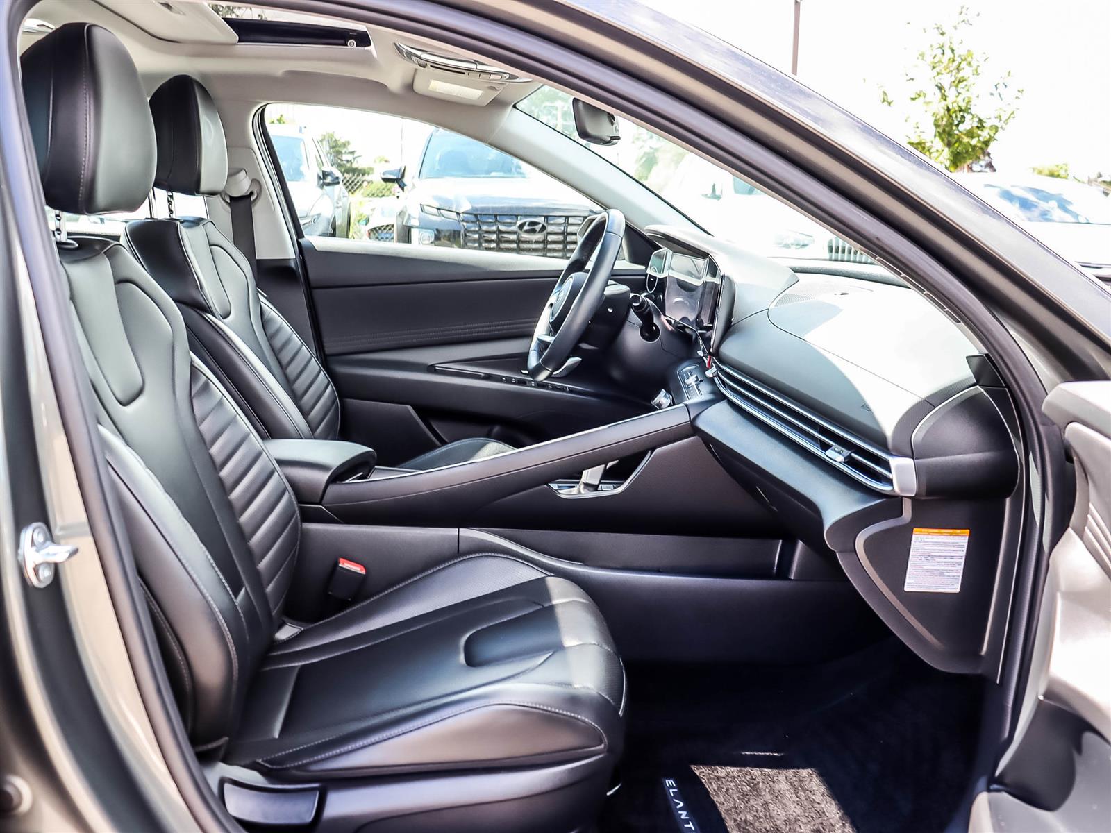 2025 Hyundai Elantra Hybrid LUXURY - Thumbnail 16