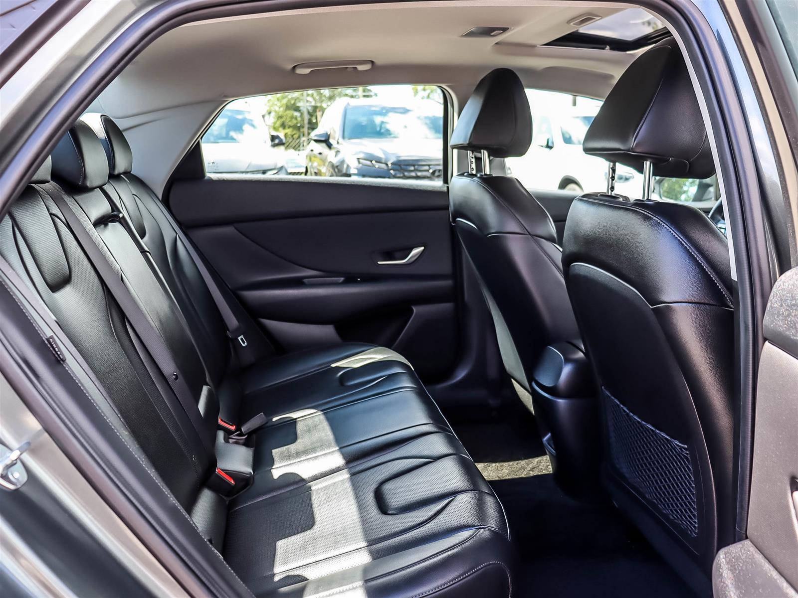 2025 Hyundai Elantra Hybrid LUXURY - Thumbnail 18