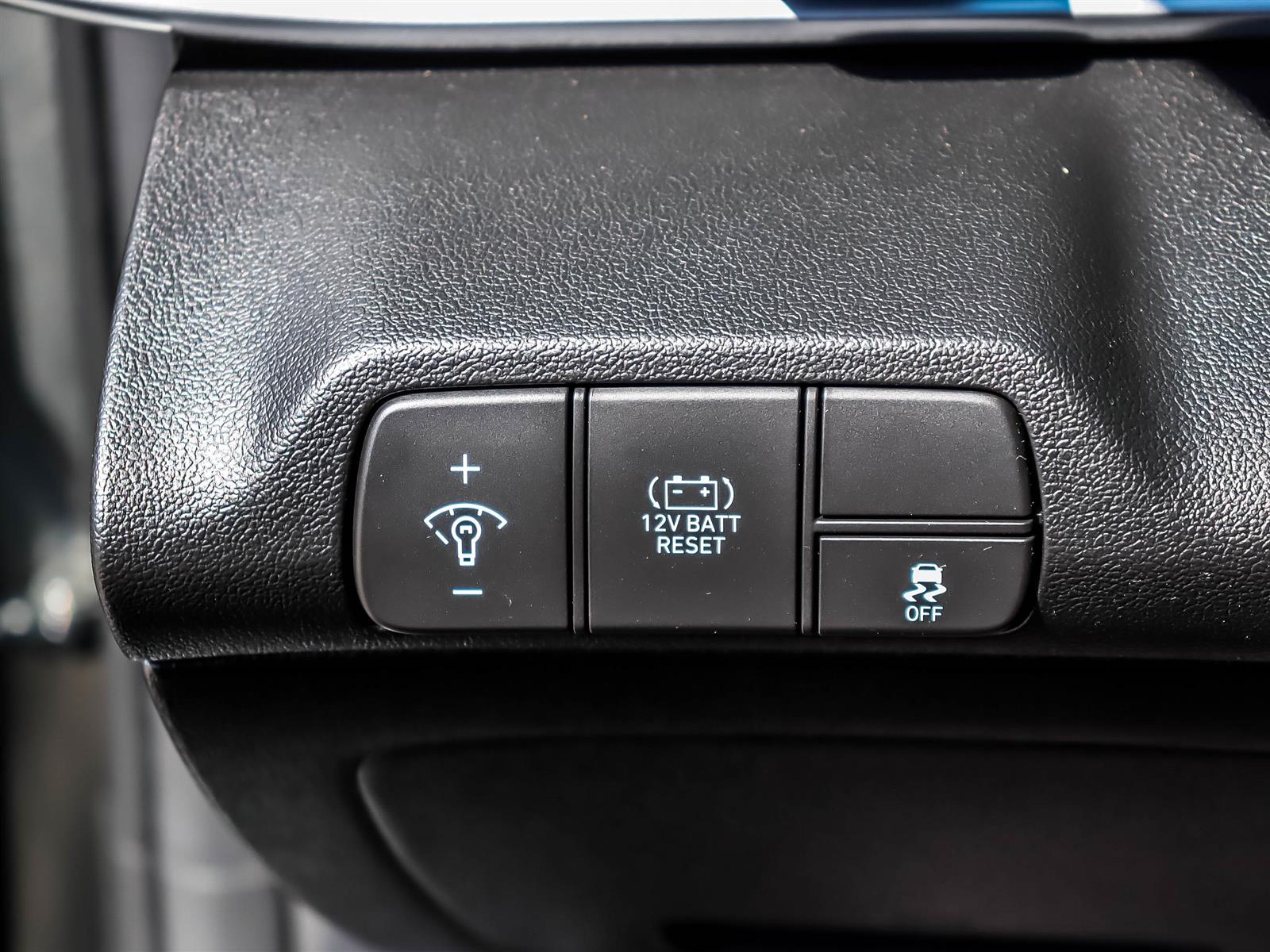 2025 Hyundai Elantra Hybrid LUXURY - Thumbnail 25