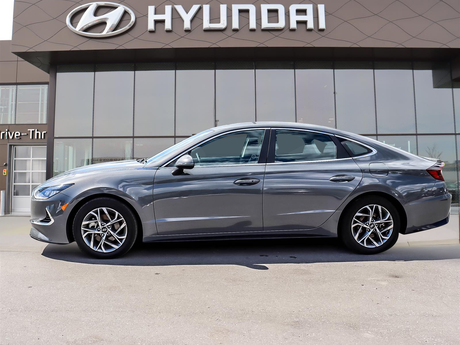 2023 Hyundai Sonata PREFERRED - Thumbnail 5