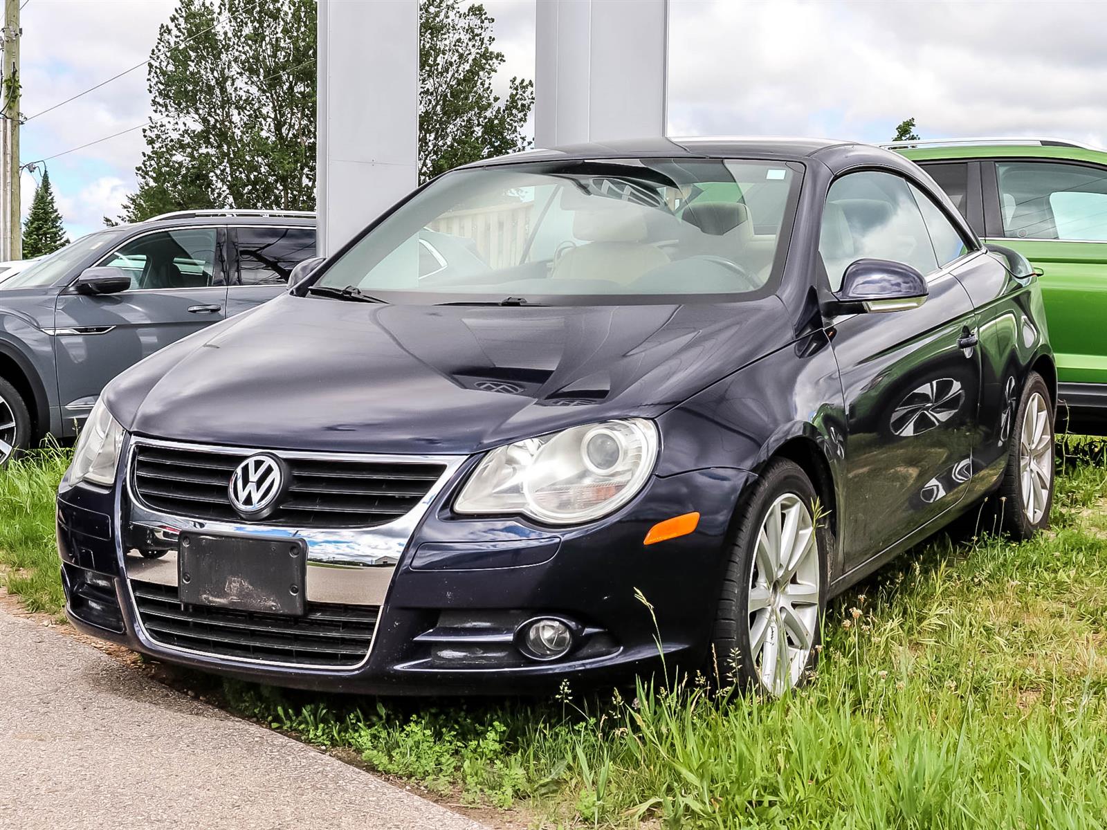 Blue 2007 Volkswagen Eos 2.0T Convertible Front-Wheel Drive Automatic