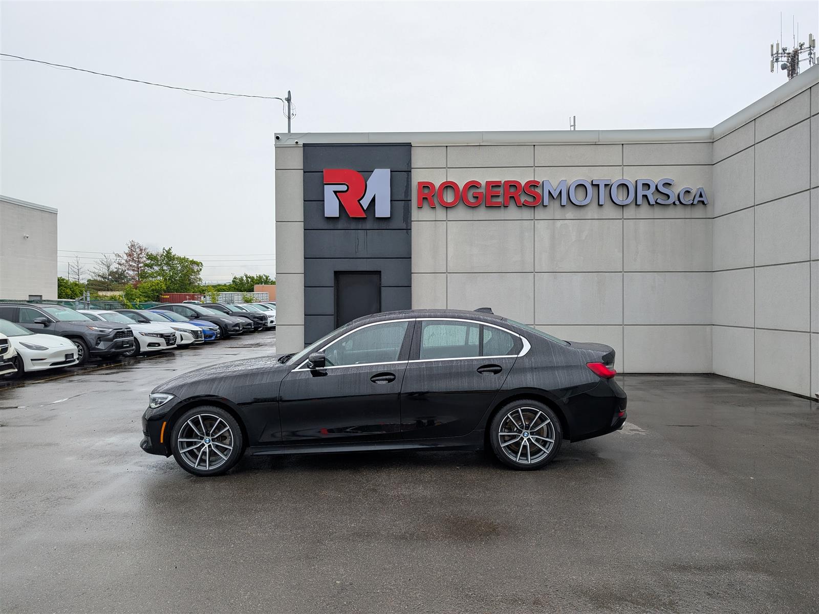 BMW 330i