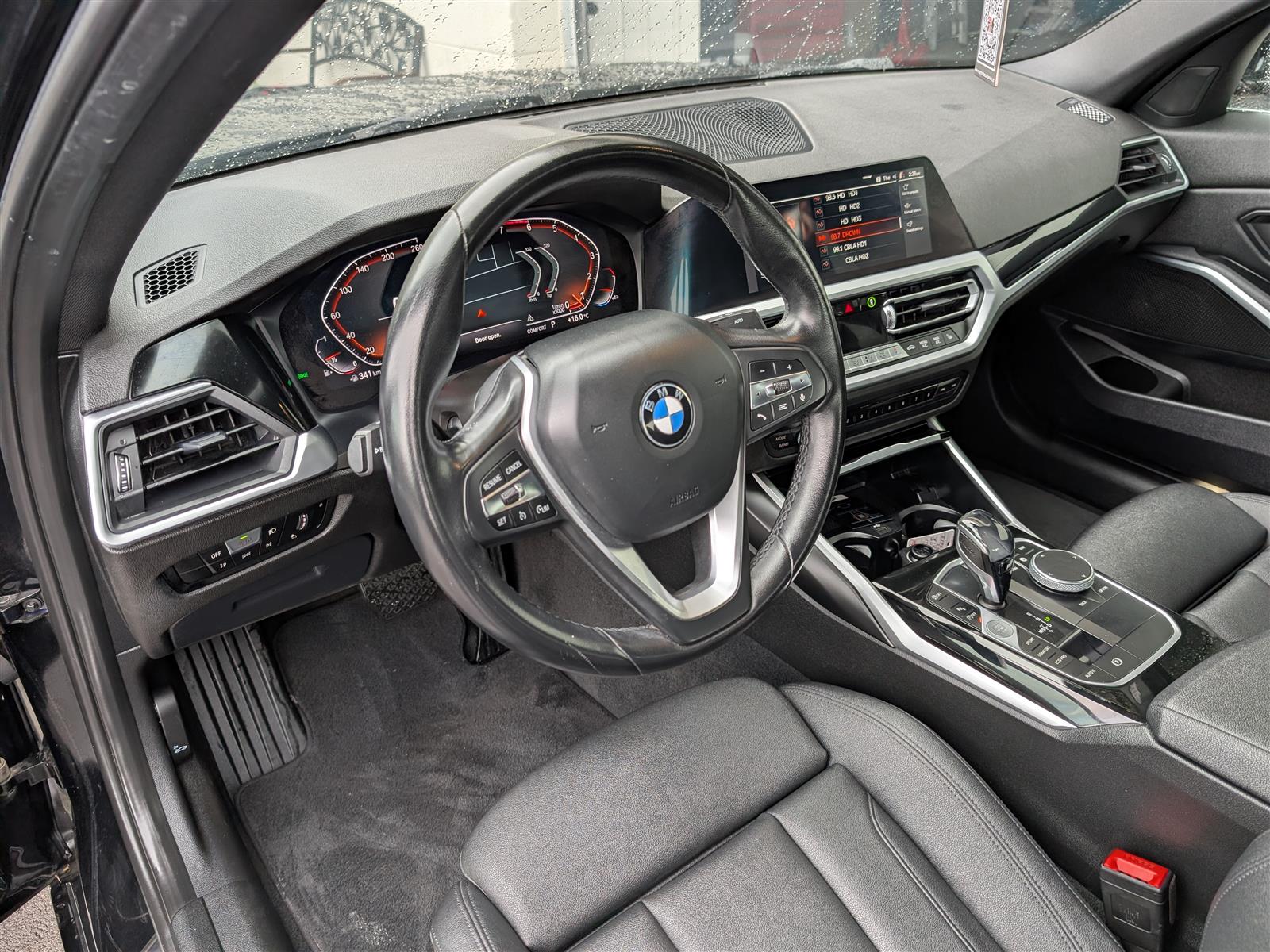 BMW 330i