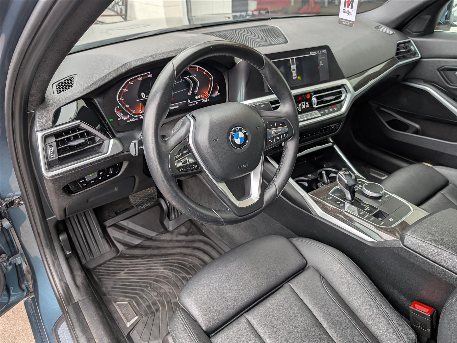 BMW 330i