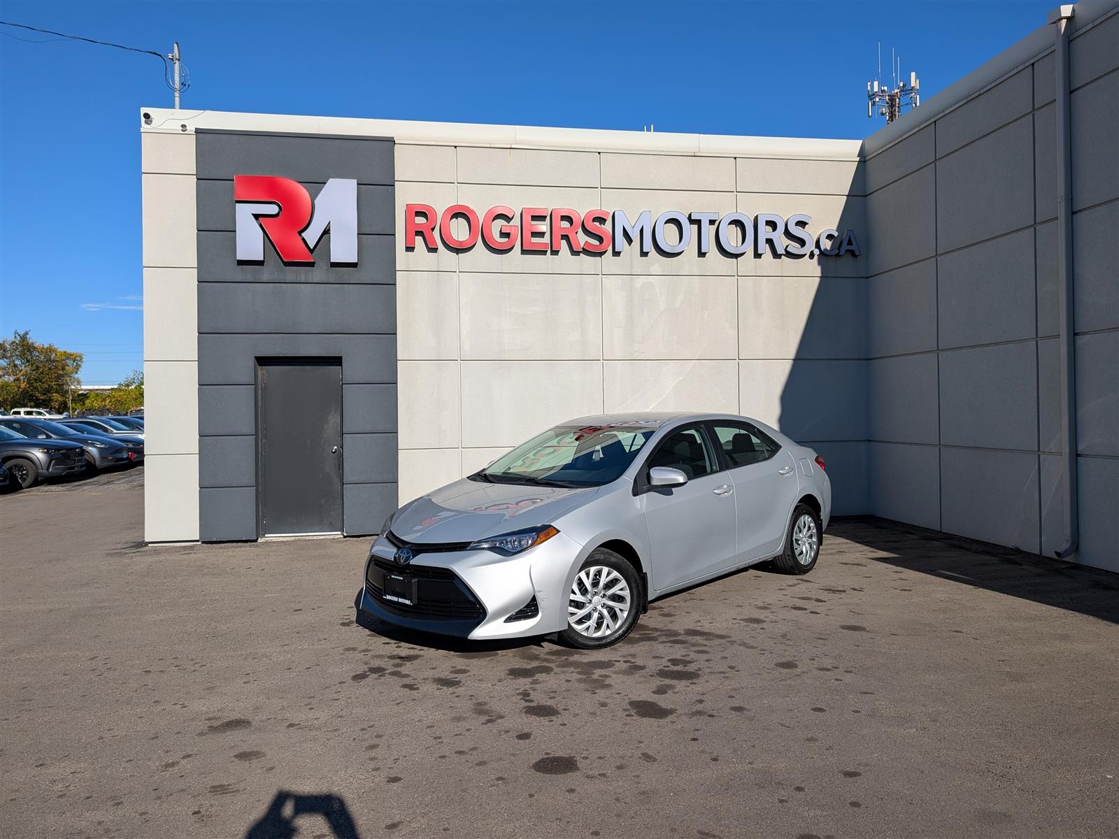 Silver 2018 Toyota Corolla Sedan Front-Wheel Drive Automatic