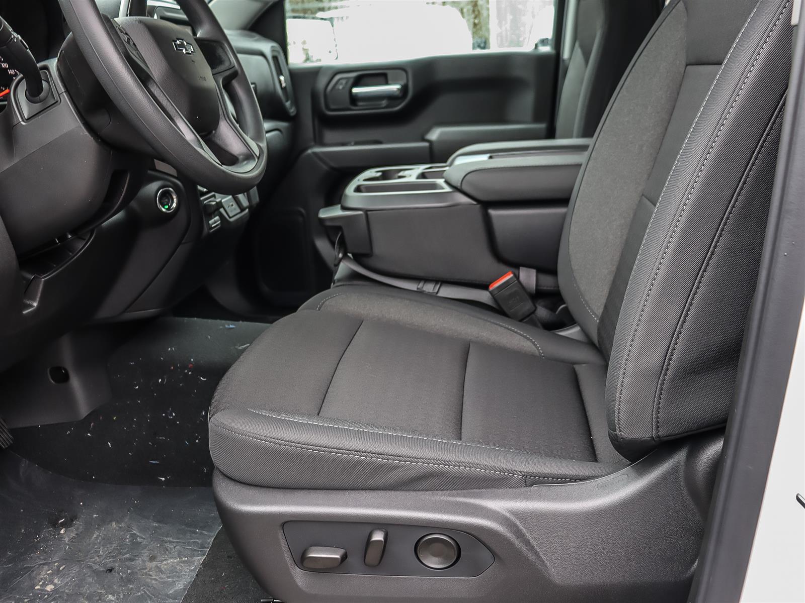 2026 Chevrolet Silverado 1500 Crew Cab Short Box 4-Wheel Drive Custom Trail Boss - Thumbnail 10