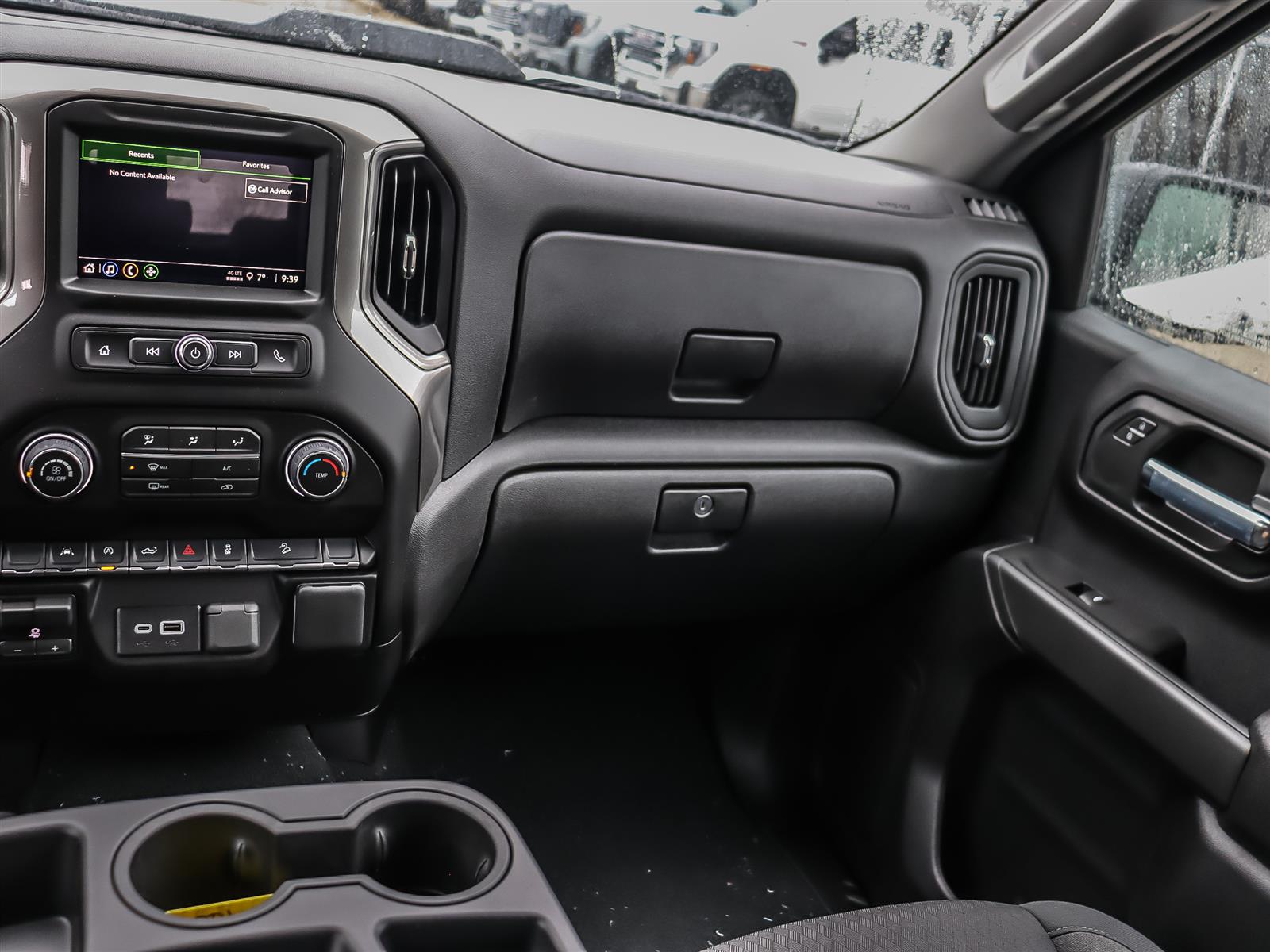 2026 Chevrolet Silverado 1500 Crew Cab Short Box 4-Wheel Drive Custom Trail Boss - Thumbnail 16