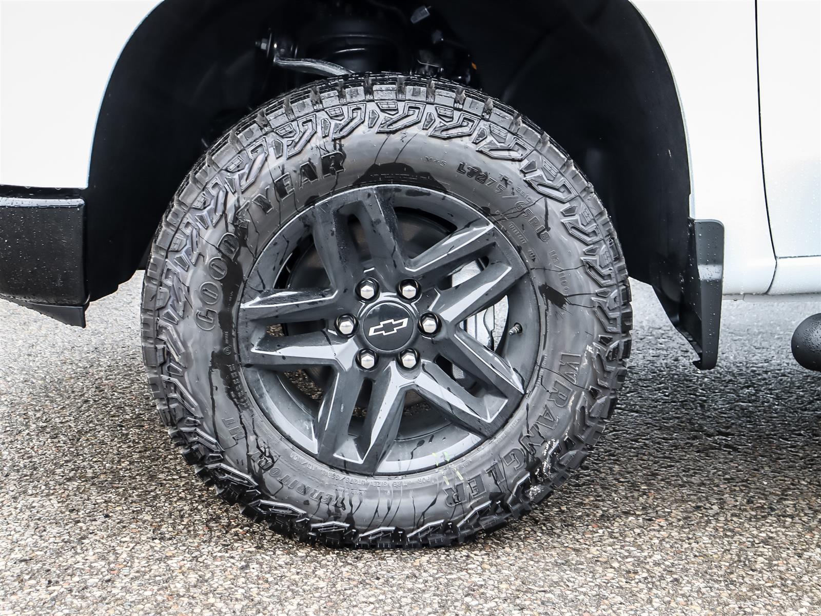 2026 Chevrolet Silverado 1500 Crew Cab Short Box 4-Wheel Drive Custom Trail Boss - Thumbnail 22