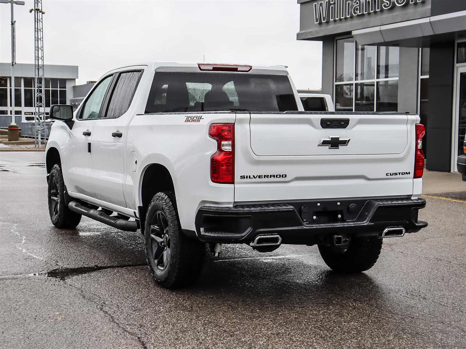 2026 Chevrolet Silverado 1500 Crew Cab Short Box 4-Wheel Drive Custom Trail Boss - Thumbnail 6