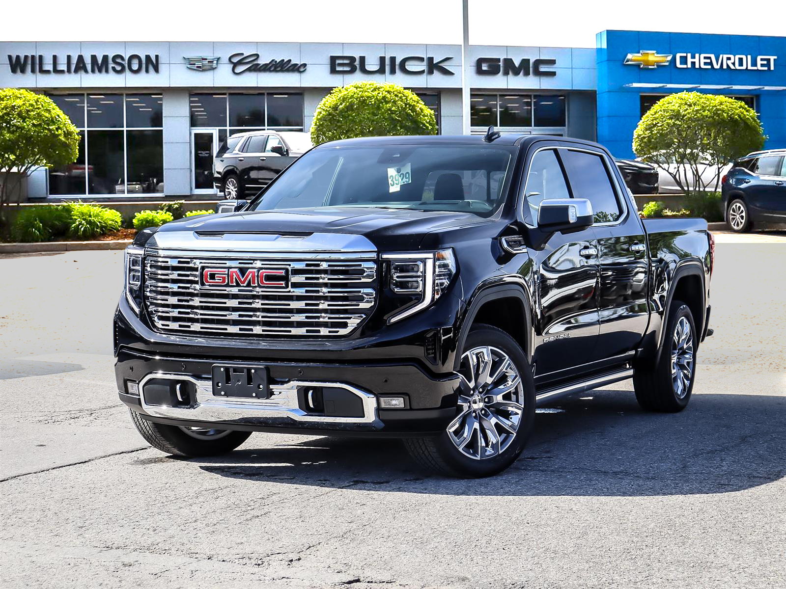 2026 GMC Sierra 1500 Crew Cab Short Box 4-Wheel Drive Denali - Main View