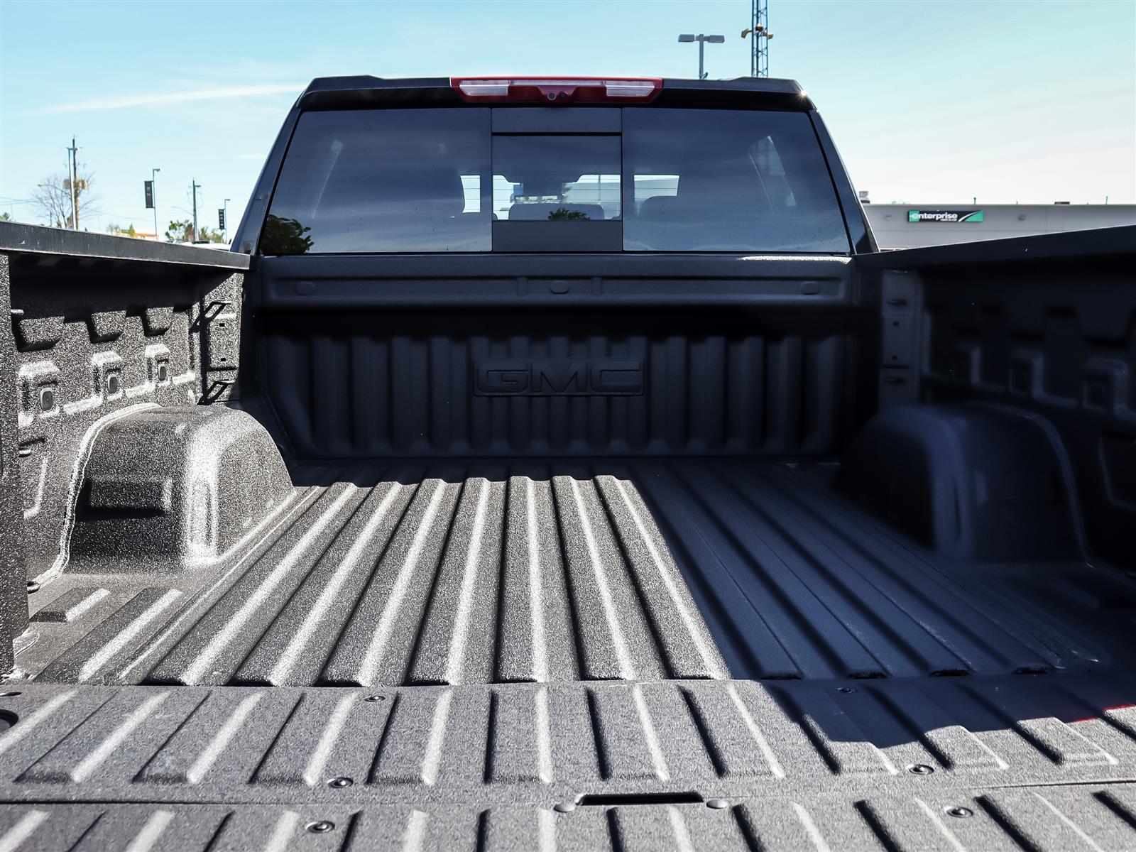 2026 GMC Sierra 1500 Crew Cab Short Box 4-Wheel Drive Denali - Thumbnail 20