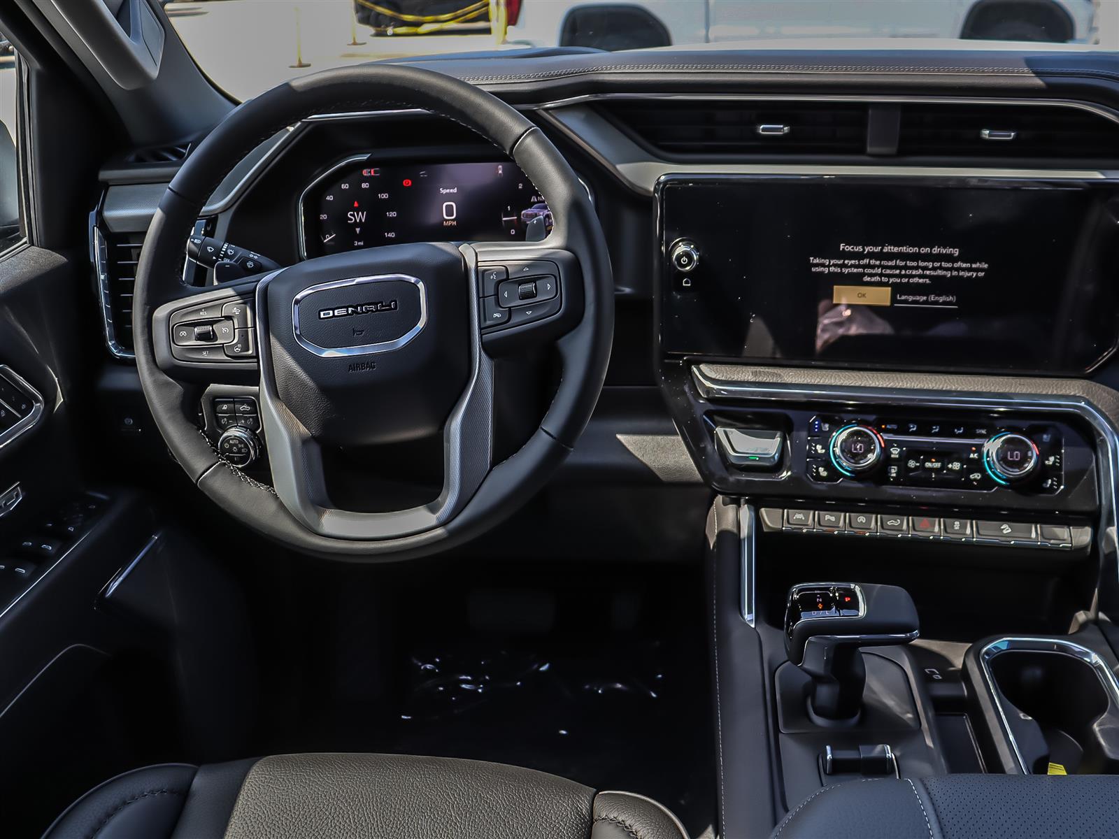 2026 GMC Sierra 1500 Crew Cab Short Box 4-Wheel Drive Denali - Thumbnail 16